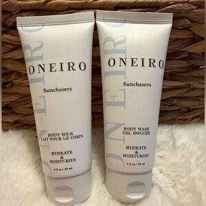 Oneiro Sunchasers body wash and body milk set
2 peices new